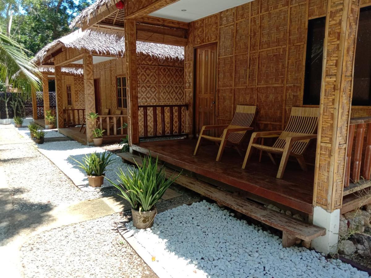 Alona Pawikan Resort 3*