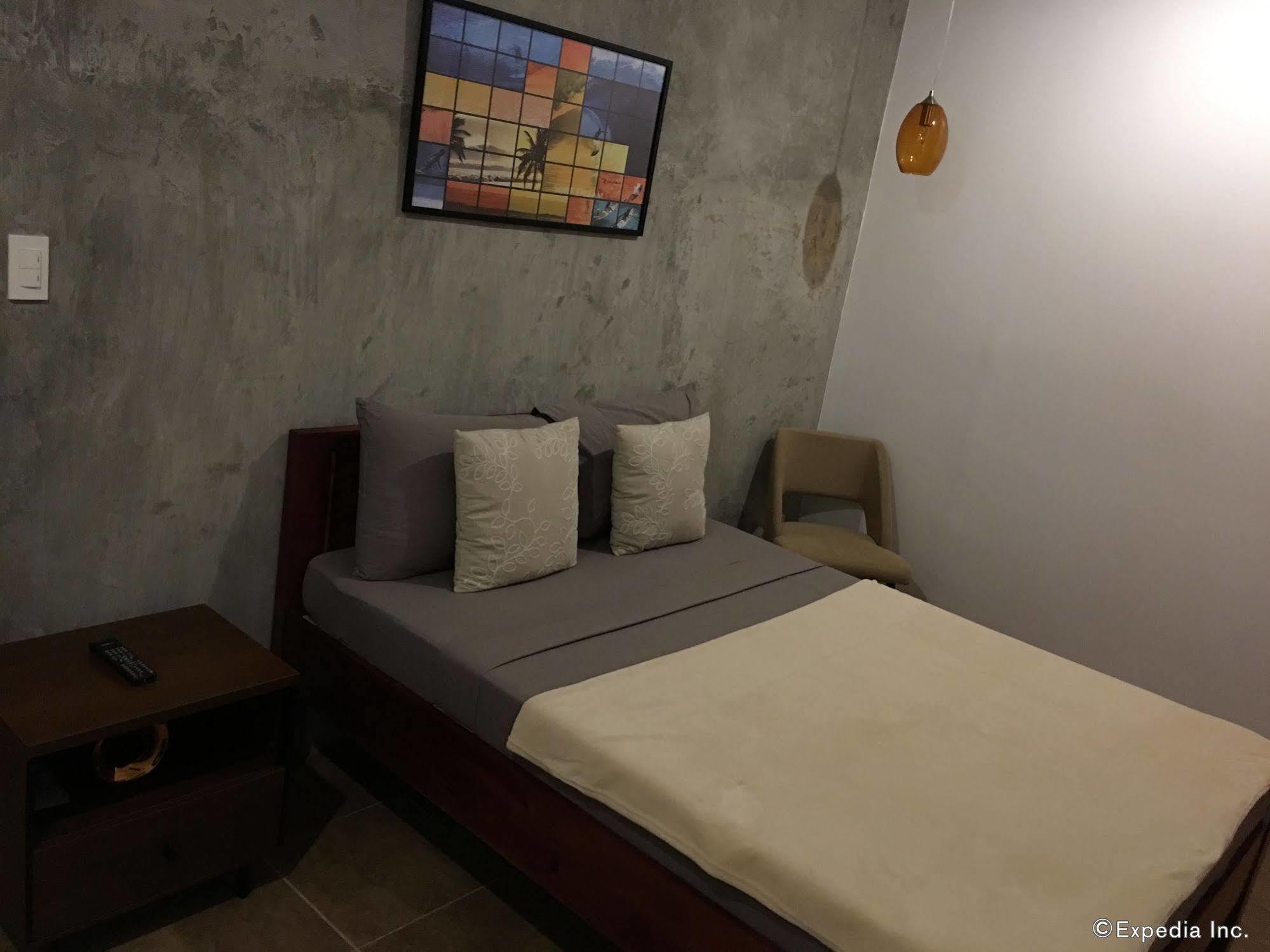 Alona Pawikan Resort 3*